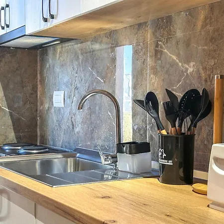 With A Terrace 1320 Durrës