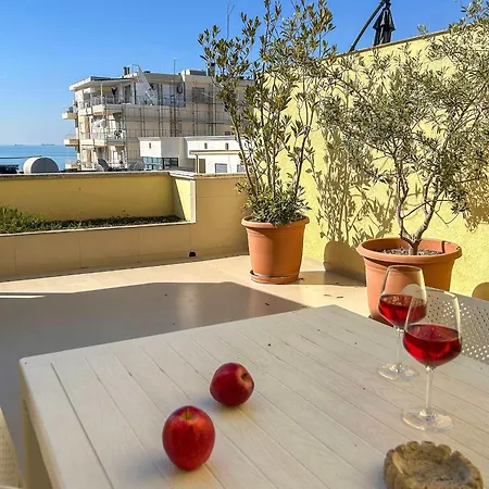 아파트 With A Terrace 1320 Durrës