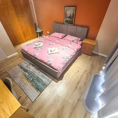 With A Terrace 1320 아파트 Durrës